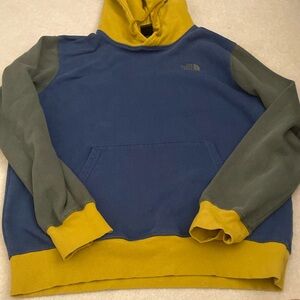 North Face large sweatshirt